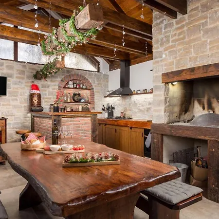 Casa Foresta By Guide Villa *